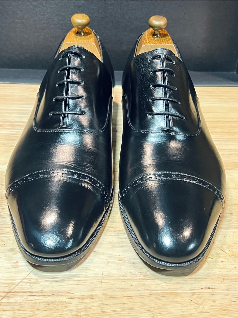Aubercy Paris Men's Black Leather Punch Cap Toe Oxfords UK11.5/US12.5M w/ Trees